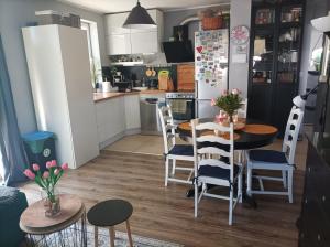 Atrakcyjny apartament z dużym ogrodem