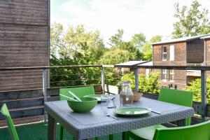 Appart'hotels Domaine de Saint Orens - Residence de vacances - Montreal du Gers : photos des chambres