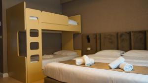 Quadruple Room with Partial Sea View room in Hotel Majestic