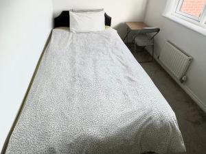 Cheerful Heeley Home