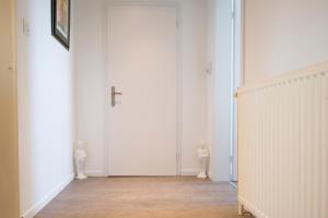 BIG MAMA with mobile aircon, free parking