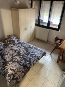 Sejours chez l'habitant Chambre d’hote ales proche centre et gare : Chambre Double