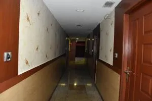 EVEREST PARK RESIDENCY - Vallam