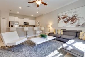 Modern Kissimmee Townhome with Fenced Pool and Patio!