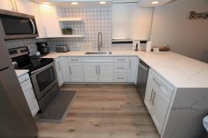 Beachside One 4025