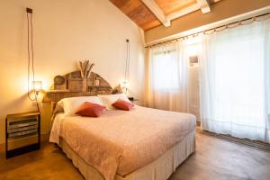 Comfort Double Room with Private Garden room in Agriturismo Sweet Cottage