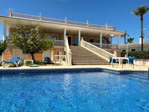 Ferienwohnung Benidorm - 拉尔法斯德尔皮