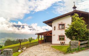 obrázek - Gorgeous Home In Pill With House A Mountain View