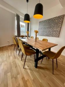 Boutique Apartments - Old Town 120m2 - Private Underground Parking -