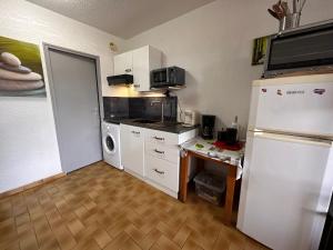 Appartement terrasse sur le port, piscine, tennis