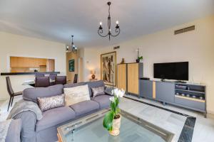 Beachside Puerto Banus Luxury Aprt3