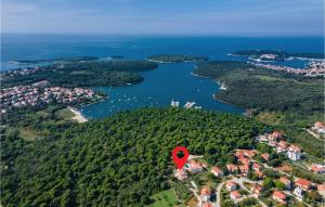 Gorgeous Home In Pula With Wifi