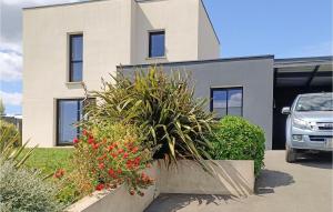 Maisons de vacances Nice Home In Clohars-Carnoet With Wifi : photos des chambres