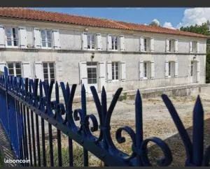 Chambre d'hôtes dans maison charentaise - Vibrac Chambre d'hôtes dans maison charentaise - Vibrac