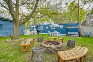 Walk to Lake Huron Pet-Friendly Caseville Cottage - Au Gres