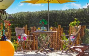 Maisons de vacances Nice Home In Plouguerneau With Wifi : photos des chambres