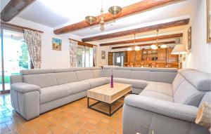 Maisons de vacances Amazing Home In Aubignan With 5 Bedrooms, Wifi And Private Swimming Pool : photos des chambres