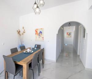 Fileo Family and Friends Living