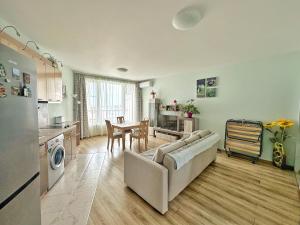 Sunny Home
