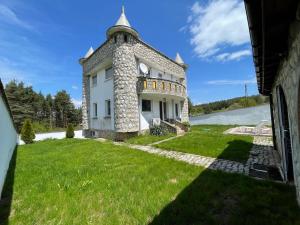 Къща за гости Замък Никола