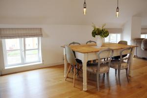 The Barn @Bourne Eau House