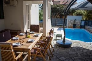 Apartments Davor