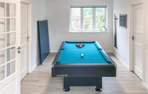 Five-Bedroom Holiday Home In Vaggerlose