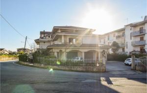 1 Bedroom Beautiful Apartment In Ricadi