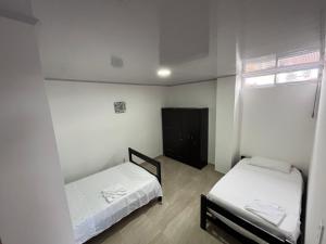 APARTAMENTO FULL HOUSE con BALCON