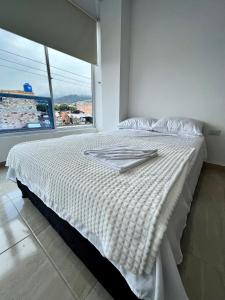 APARTAMENTO FULL HOUSE con BALCON