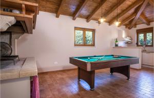 Awesome Home In Valtura With Jacuzzi, Wifi And 3 Bedrooms