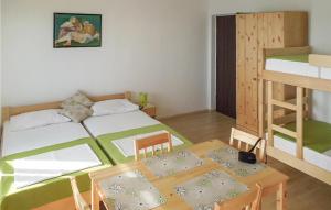 Amazing Apartment In Martinscica With Wifi