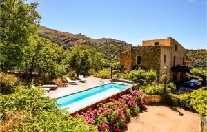 Awesome Home In Ville-Di-Paraso