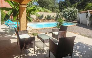 Maisons de vacances Amazing Home In Salles Daude With 4 Bedrooms, Wifi And Heated Swimming Pool : photos des chambres