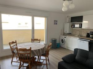 Appartements Appartement Fort-Mahon-Plage, 2 pieces, 4 personnes - FR-1-482-114 : photos des chambres