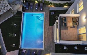 10 Bedroom Gorgeous Home In Razanj 