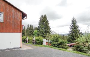 3 Bedroom Lovely Home In Schnett
