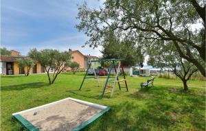 Cozy Apartment In Sveti Filip I Jakov