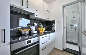 Stunning Home In Veliko Trgovisce