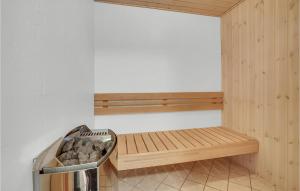 Nice Home In Fårvang With Sauna