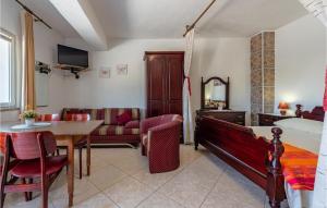 Stunning Apartment In Pag With Wifi