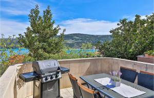 2 Bedroom Gorgeous Apartment In Marina 
