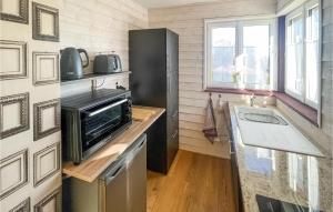 Maisons de vacances 1 Bedroom Amazing Home In Calavant : photos des chambres