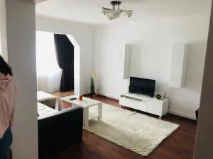 Ana-Maria Home - Runcul