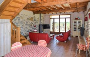 Maisons de vacances Amazing Home In Aramits With 2 Bedrooms : photos des chambres