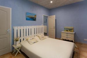 B&B / Chambres d'hotes Chateau Catherine de Montgolfier B&B : Chambre Double