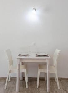 White wave studio 1 , 3min walk from Kamari beach