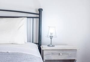 White wave studio 1 , 3min walk from Kamari beach