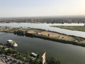 كورنيش النيل المعادي ابراج الجوهرة Nile Edge