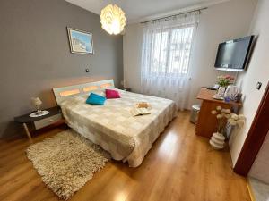 Room Adry with balcony, free parking & bikes - 4hvězdičkové hotely ve městě Rovinj